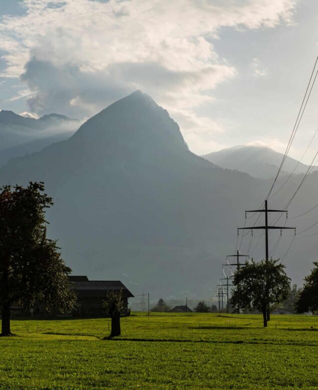 Netz-Freileitung-633x775