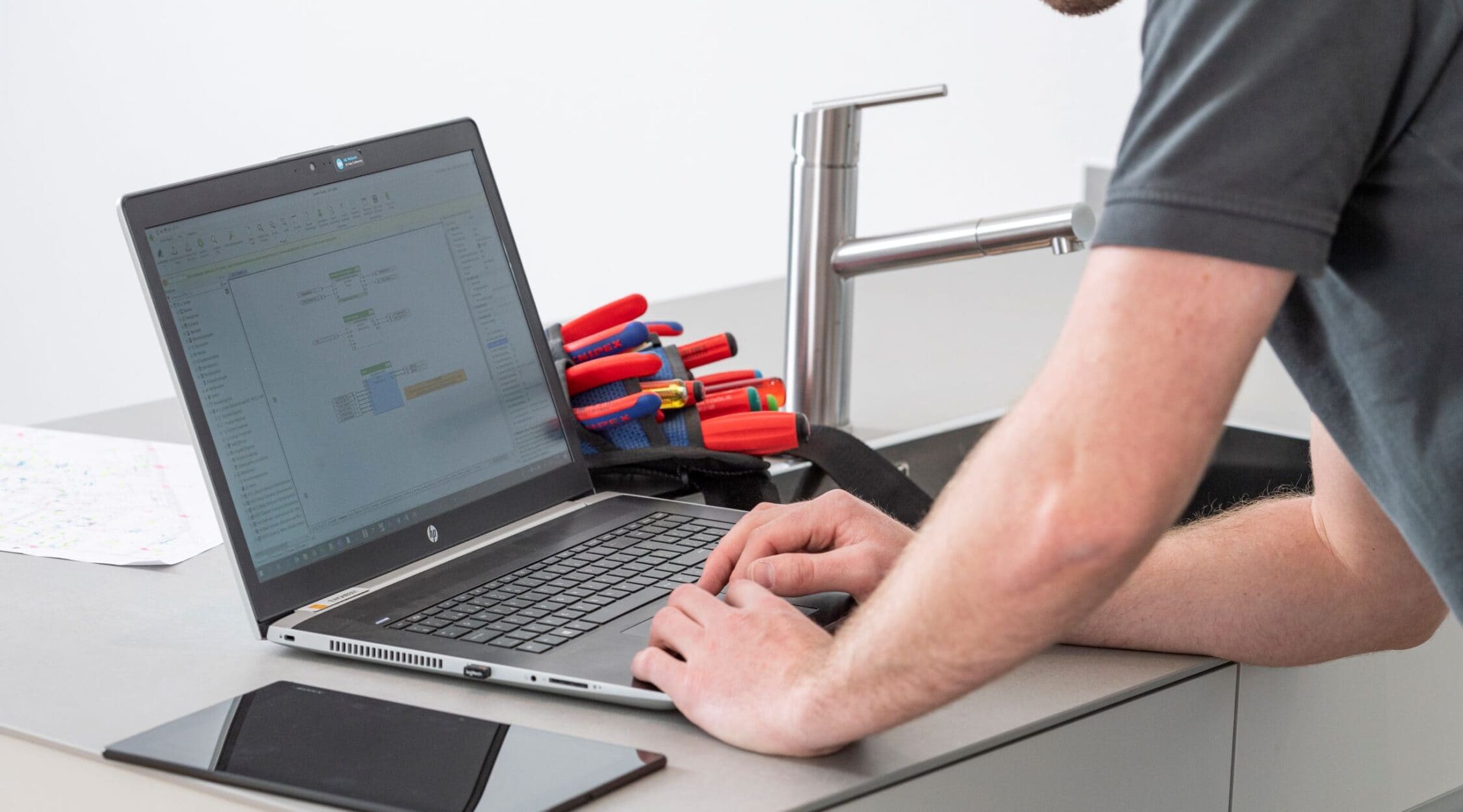 19-0009-8587-k-2250x1250