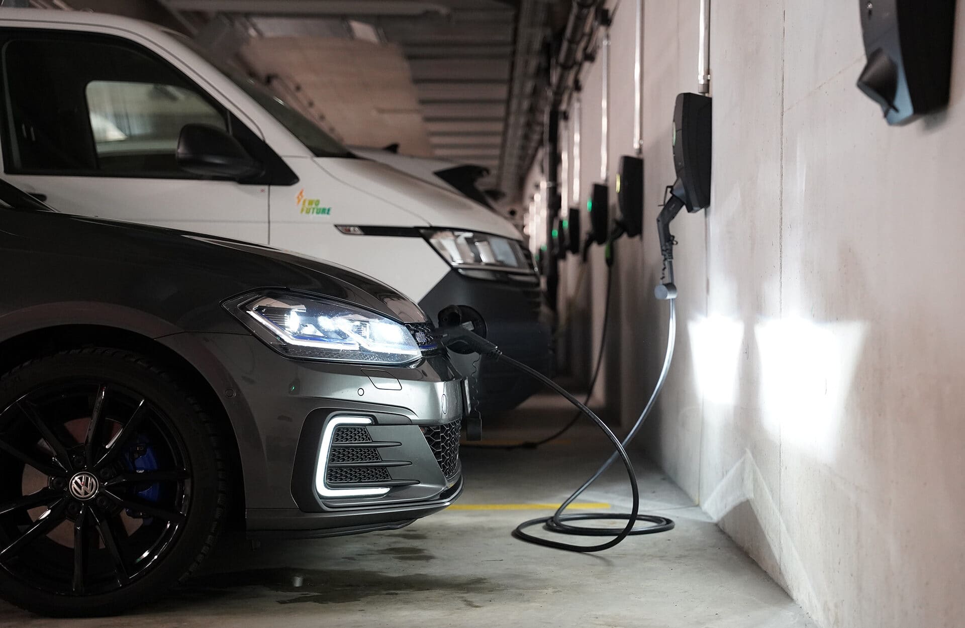 hintergrund_emob-1920x1250