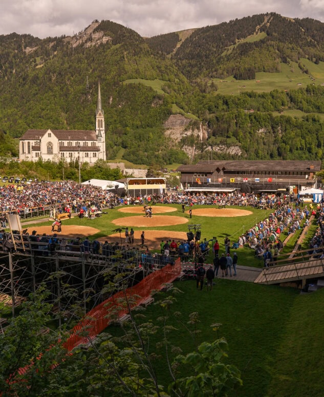 Headerbild_Website-633x775