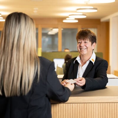 hintergrund_kundendienst_vorschau-400x400