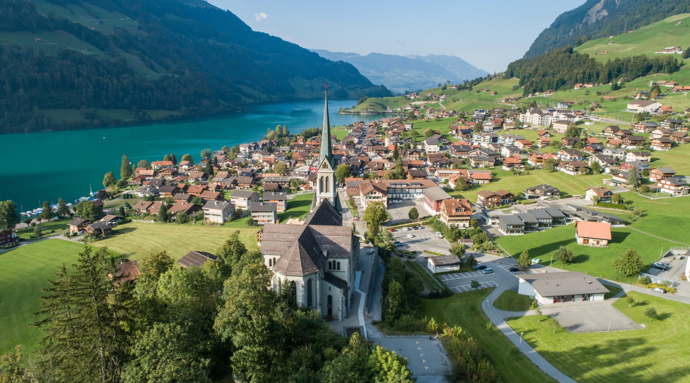 2022-Lungern_Dorf-2250x1250