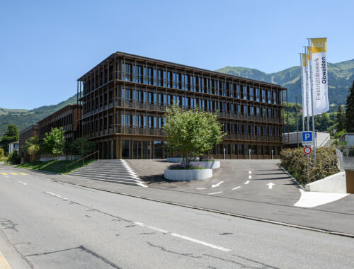 EWO-Hauptgebaeude-Aussenansicht-1-500x380